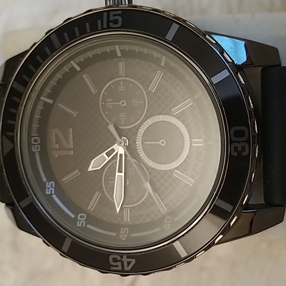 ℂ𝕝𝕒𝕤𝕤𝕪, 𝕤𝕖𝕩𝕪 Men's Watch - Picture 2 of 6